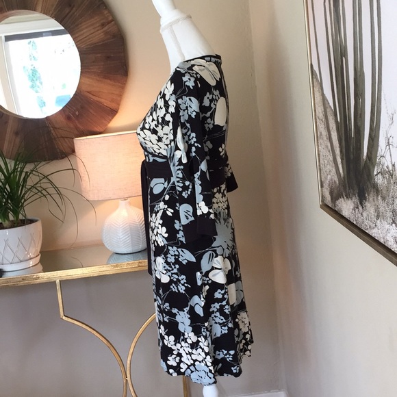 Topshop wraparound navy blue dress, size 6 - Picture 2 of 5